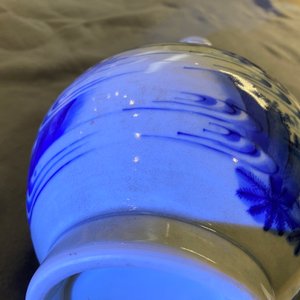 Een Chinese blauw-witte flesvormige vaas, Transitie periode — foto 12