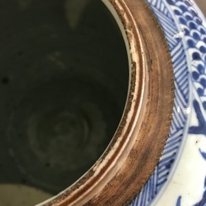 Een Chinese blauw-witte gemberpot met een draak, Kangxi — foto 8