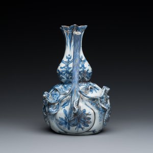Een Chinese blauw-witte 'granaatappel' kendi met goudophoging, Wanli — foto 6