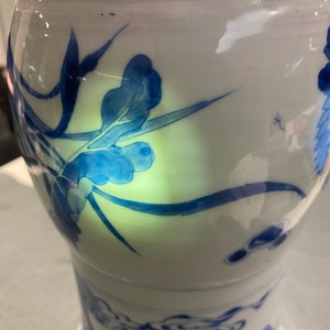 Een Chinese blauw-witte 'gu' vaas met onsterfelijken, Kangxi — foto 11