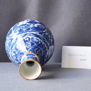Een Chinese blauw-witte hookah-basis met eekhoorns en druivenranken, Kangxi — foto 8
