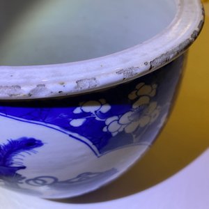 Een Chinese blauw-witte jardinière, Kangxi — foto 15