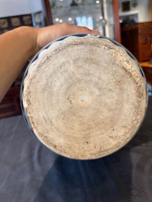 Een Chinese blauw-witte 'Jia Guan Jin Jue 加官晉爵' dekselvaas, Transitie periode — foto 13