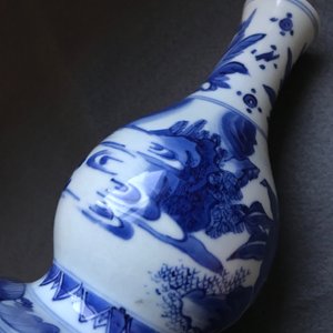 Een Chinese blauw-witte kalebasvaas met figuratief decor, Transitie periode — foto 18