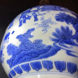 Een Chinese blauw-witte kalebasvaas met figuratief decor, Transitie periode — foto 14