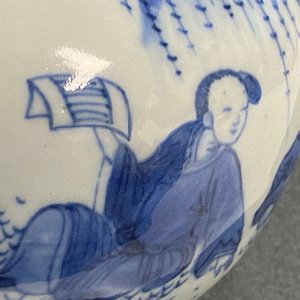 Een Chinese blauw-witte kalebasvaas met figuren in een landschap, Transitie periode — foto 17