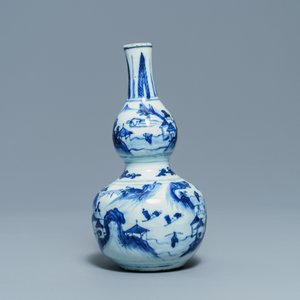Een Chinese blauw-witte kalebasvaas, Wanli — foto 2