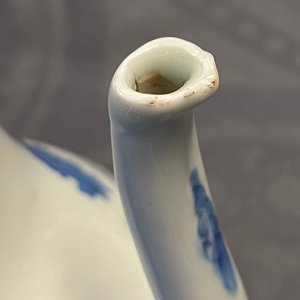 Een Chinese blauw-witte kan en een kom met een tijger, Kangxi merk en periode — foto 18