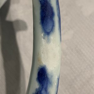 Een Chinese blauw-witte kan met floraal decor, Transitie periode — foto 13