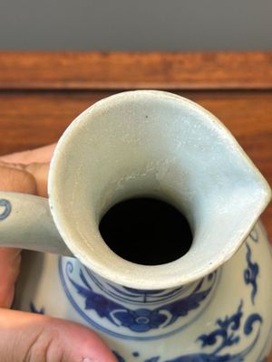 Een Chinese blauw-witte kan met landschapsdecor, Transitie periode — foto 5