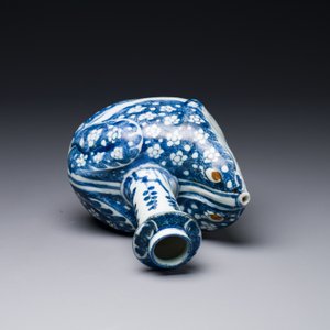 Een Chinese blauw-witte kendi in de vorm van een kikker, Wanli — foto 5