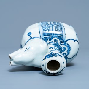 Een Chinese blauw-witte kendi in de vorm van een olifant, Wanli — foto 6