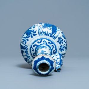 Een Chinese blauw-witte kendi, Wanli — foto 6