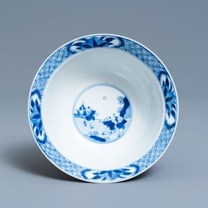 Een Chinese blauw-witte klapmuts kom met gedichten, Chenghua merk, Kangxi — foto 6