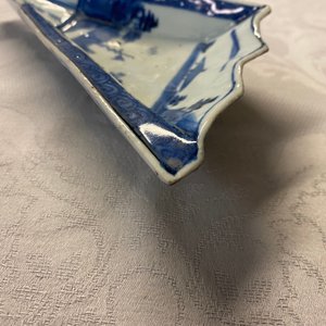 Een Chinese blauw-witte ko-sometsuke schotel in de vorm van een waaier voor de Japanse markt, Tianqi/Chongzhen — foto 7