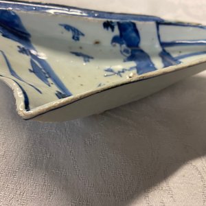Een Chinese blauw-witte ko-sometsuke schotel in de vorm van een waaier voor de Japanse markt, Tianqi/Chongzhen — foto 9