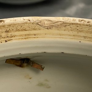 Een Chinese blauw-witte kom met antiquiteiten, Kangxi — foto 9