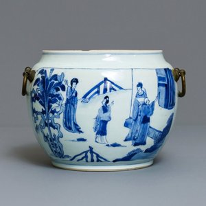 Een Chinese blauw-witte kom met bronzen monturen, Kangxi — foto 3