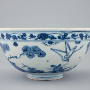 Een Chinese blauw-witte kom met kraanvogels, Ming Dynastie — foto 2