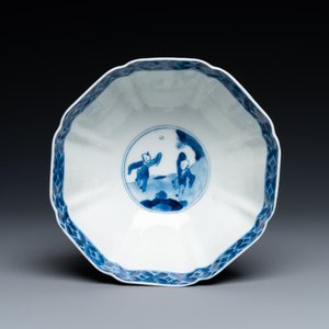 Een Chinese blauw-witte kom met 'Lange Lijzen', Chenghua merk, Kangxi — foto 6
