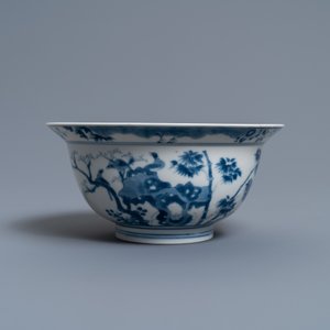 Een Chinese blauw-witte kom met twaalf eksters, Chenghua merk, Kangxi — foto 4
