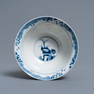 Een Chinese blauw-witte kom met twaalf eksters, Chenghua merk, Kangxi — foto 6