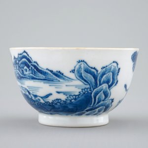 Een Chinese blauw-witte kop en schotel met honden, Qianlong, 18e eeuw — foto 7