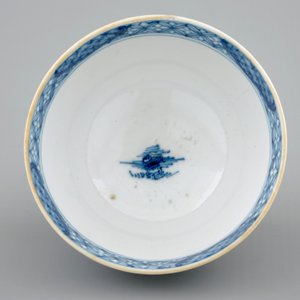 Een Chinese blauw-witte kop en schotel met honden, Qianlong, 18e eeuw — foto 8