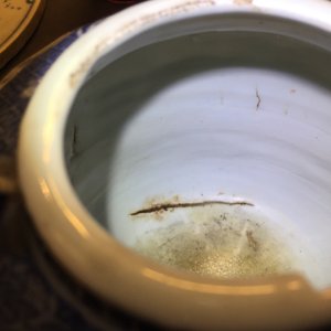 Een Chinese blauw-witte kraak wijnpot met deksel, Ming, Wanli — foto 18