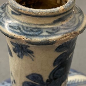 Een Chinese blauw-witte kraakporseleinen kendi in de vorm van een kikker, Wanli — foto 11