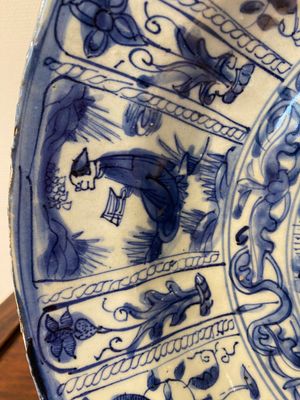 Een Chinese blauw-witte kraakporseleinen schotel, Wanli — foto 7