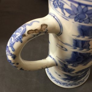 Een Chinese blauw-witte kroes, Transitie periode, 1620-1683 — foto 8