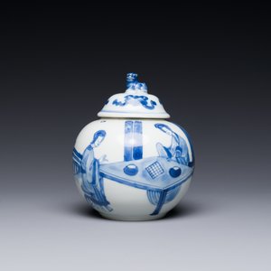 Een Chinese blauw-witte 'Lange Lijzen' theebus en deksel, conische schelp merk, Kangxi — foto 2