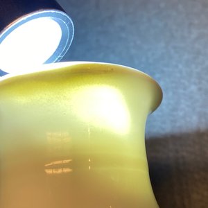 Een Chinese blauw-witte 'meiping' vaas met figuratief decor, Kangxi — foto 8