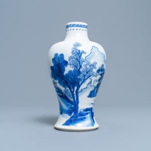 Een Chinese blauw-witte meiping vaas met figuren in een landschap, Kangxi — foto 2