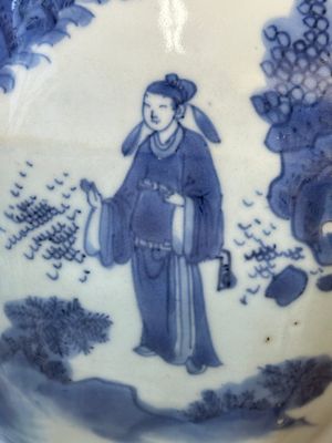 Een Chinese blauw-witte octagonale 'Zhi Ri Gao Sheng 指日高昇' vaas, Transitie periode — foto 8