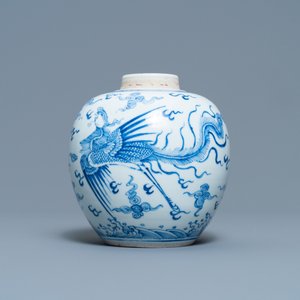 Een Chinese blauw-witte pot met een draak en een feniks, Chenghua merk,Kangxi — foto 2