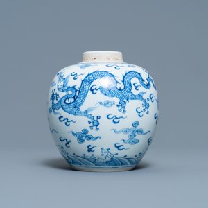 Een Chinese blauw-witte pot met een draak en een feniks, Chenghua merk,Kangxi — foto 4