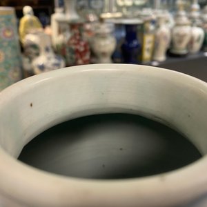 Een Chinese blauw-witte pot met feniksen, figuratief haas merk, Transitie periode — foto 11
