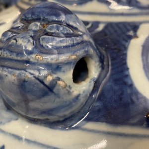 Een Chinese blauw-witte pot met vogels in een landschap, Wanli — foto 24