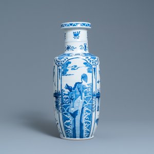 Een Chinese blauw-witte rouleau vaas, Kangxi merk, 19e eeuw — foto 2