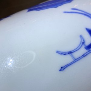 Een Chinese blauw-witte rouleau vaas met een zeldzame voorstelling van Zhang Xiang, Transitie periode — foto 16