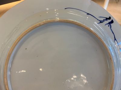 Een Chinese blauw-witte schotel met dames in een tuin, Yonzgheng — foto 12
