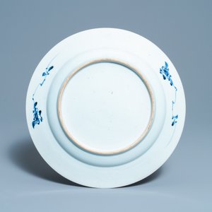 Een Chinese blauw-witte schotel met muzikanten, Kangxi — foto 2