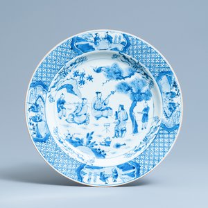Een Chinese blauw-witte schotel met muzikanten, Kangxi — foto 1
