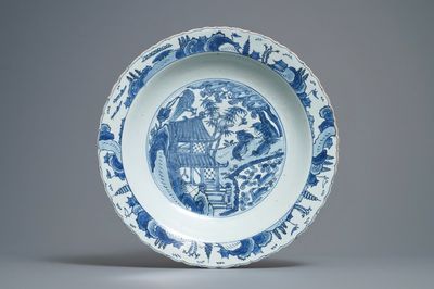 Een Chinese blauw-witte schotel met vogels en eekhoorns, Jiajing