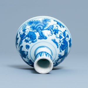 Een Chinese blauw-witte stem cup met spelende jongens, Wanli — foto 9