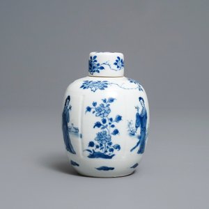 Een Chinese blauw-witte theebus en deksel met Lange Lijzen en bloemen, Kangxi — foto 6