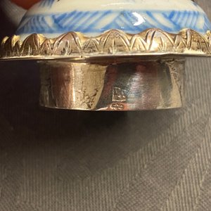 Een Chinese blauw-witte theebus met Nederlandse zilveren montuur, Kangxi — foto 12