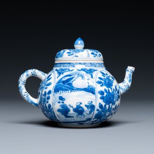 Een Chinese blauw-witte theepot met deksel, Kangxi — foto 4